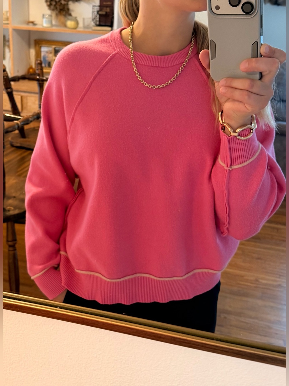 ee:some Los Angelos pink sweater